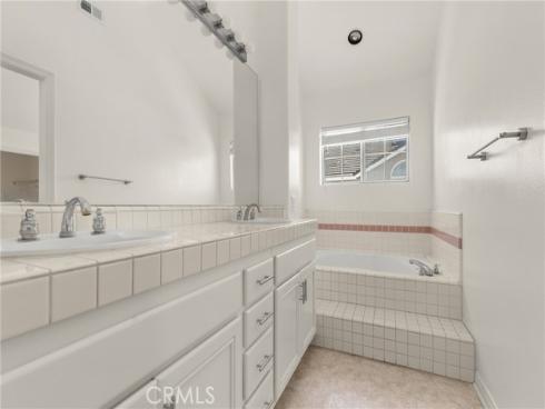 2680 Orange J , Costa Mesa, CA
