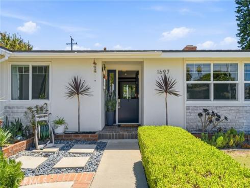 1697 Labrador , Costa Mesa, CA