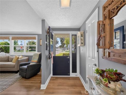 1697 Labrador , Costa Mesa, CA