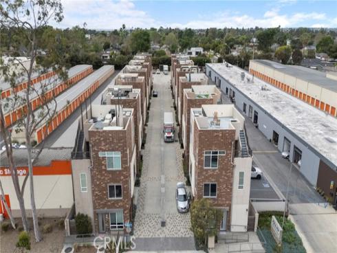 809  Brickyard   Lane, Costa Mesa, CA