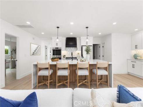 394  Magnolia   Street, Costa Mesa, CA