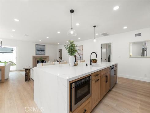 394  Magnolia   Street, Costa Mesa, CA