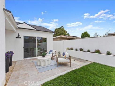 394  Magnolia   Street, Costa Mesa, CA