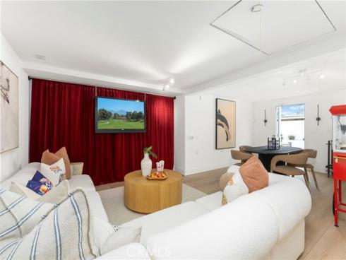 394  Magnolia   Street, Costa Mesa, CA
