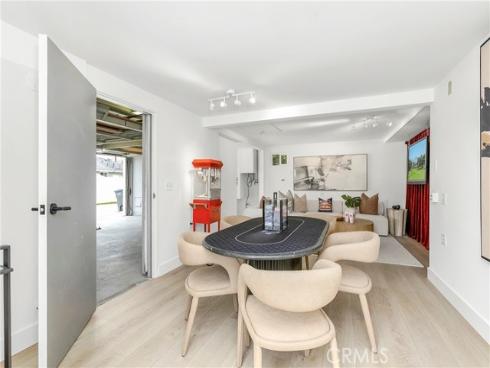 394  Magnolia   Street, Costa Mesa, CA