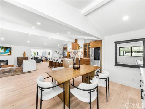 213  Wellesley  , Costa Mesa, CA