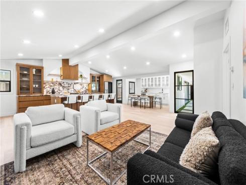 213  Wellesley  , Costa Mesa, CA