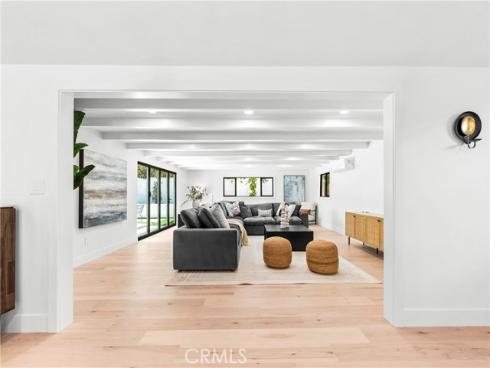 213  Wellesley  , Costa Mesa, CA