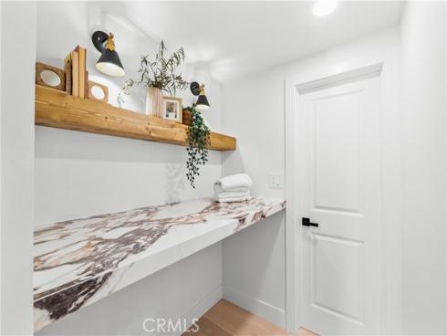 213  Wellesley  , Costa Mesa, CA