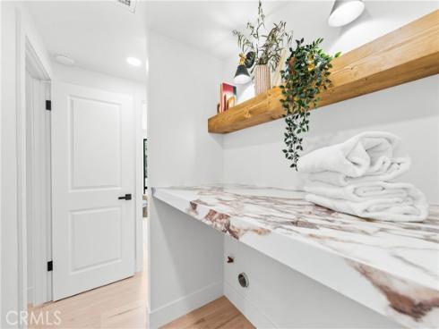 213  Wellesley  , Costa Mesa, CA
