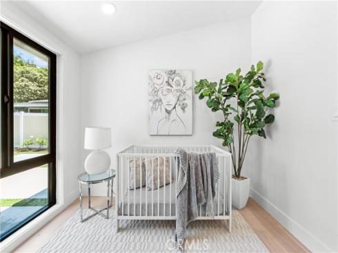 213  Wellesley  , Costa Mesa, CA