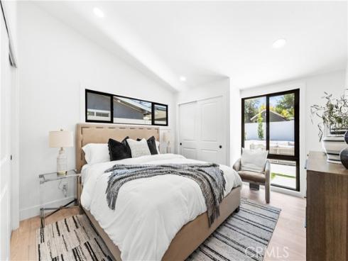 213  Wellesley  , Costa Mesa, CA
