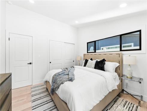 213  Wellesley  , Costa Mesa, CA