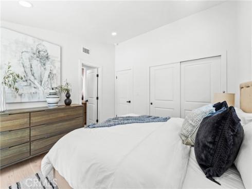 213  Wellesley  , Costa Mesa, CA