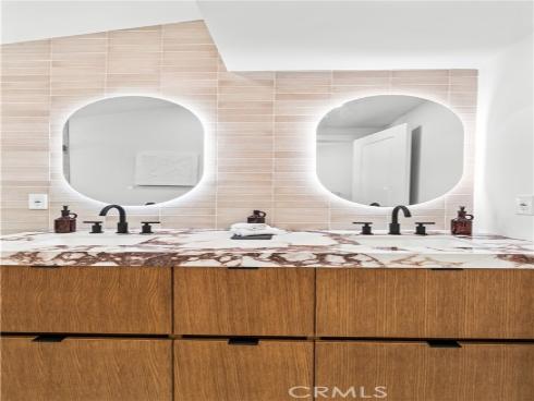 213  Wellesley  , Costa Mesa, CA
