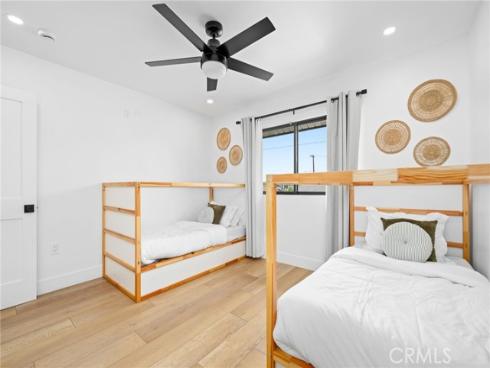 2732  Lorenzo  , Costa Mesa, CA