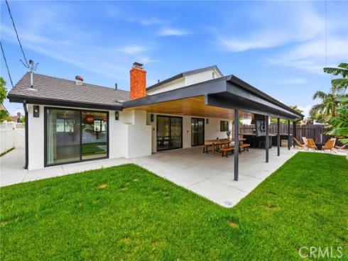 2732  Lorenzo  , Costa Mesa, CA