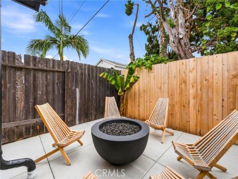 2732  Lorenzo  , Costa Mesa, CA