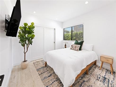 2611 Westminster , Costa Mesa, CA