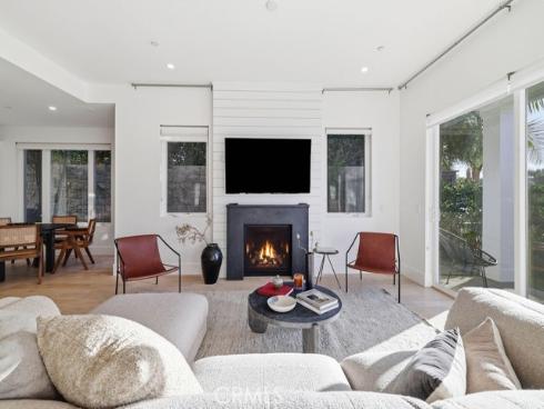 2360  Orange   Avenue, Costa Mesa, CA