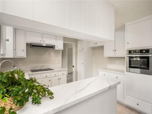 1877  Swan   Circle, Costa Mesa, CA
