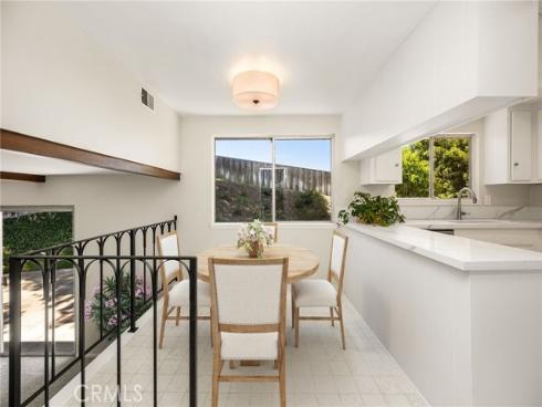 1877  Swan   Circle, Costa Mesa, CA