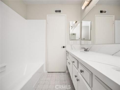 1877  Swan   Circle, Costa Mesa, CA
