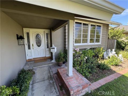 1877  Swan   Circle, Costa Mesa, CA