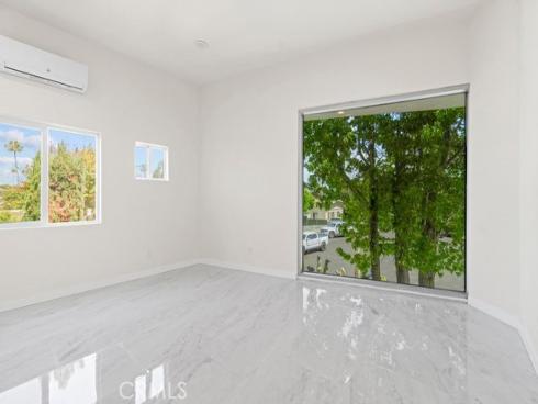 1578 San Bernardino , Costa Mesa, CA