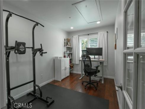543  Victoria  M , Costa Mesa, CA