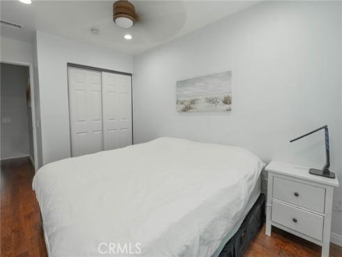 543  Victoria  M , Costa Mesa, CA