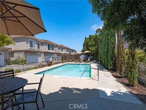 543  Victoria  M , Costa Mesa, CA
