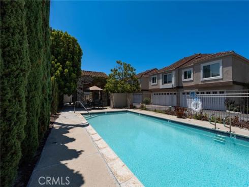 543  Victoria  M , Costa Mesa, CA