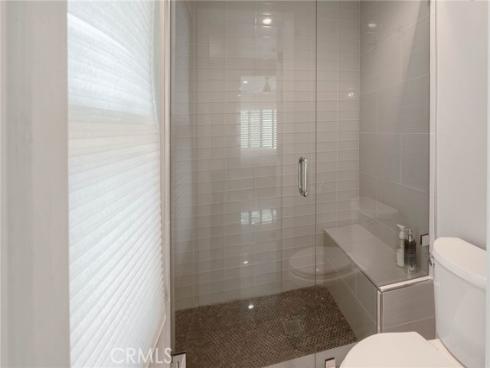 543  Victoria  M , Costa Mesa, CA