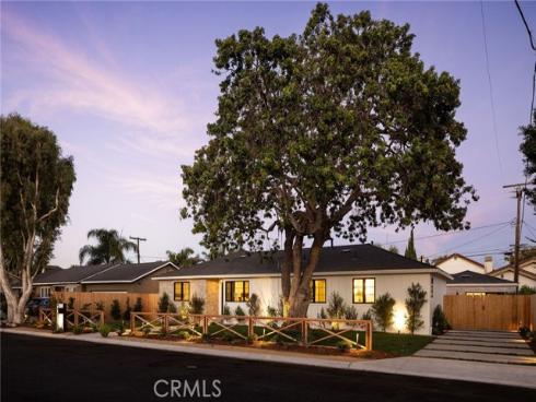 2608  Fairway  , Costa Mesa, CA