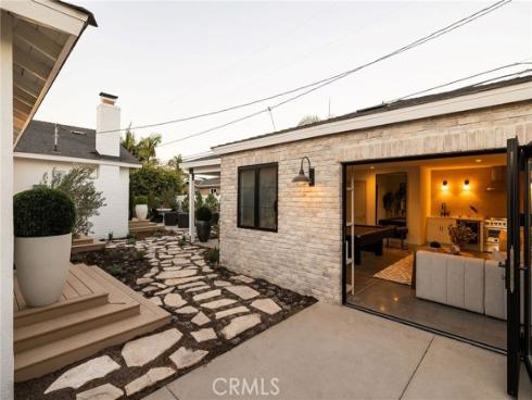 2608  Fairway  , Costa Mesa, CA