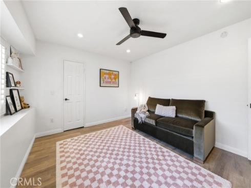 306 Campbell Lane, Costa Mesa, CA