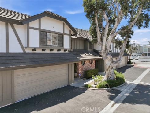 306 Campbell Lane, Costa Mesa, CA