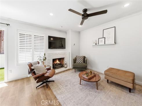 306 Campbell Lane, Costa Mesa, CA