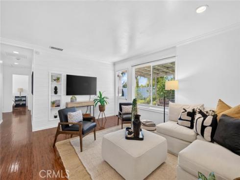 956 W Wilson  , Costa Mesa, CA