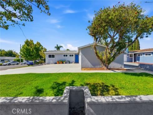 956 W Wilson  , Costa Mesa, CA