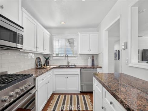 956 W Wilson  , Costa Mesa, CA