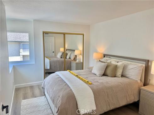 2687  Orange  b , Costa Mesa, CA