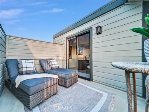 2157  Pacific Avenue  B202 , Costa Mesa, CA
