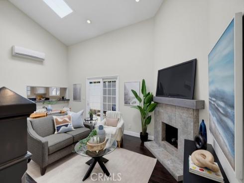 1118  Sandi   Lane, Costa Mesa, CA