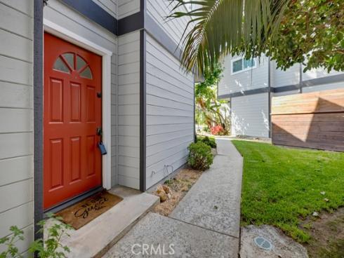 1118  Sandi   Lane, Costa Mesa, CA