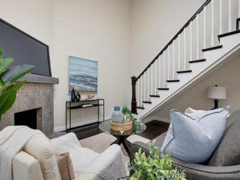 1118  Sandi   Lane, Costa Mesa, CA