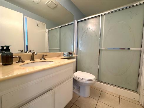 1025  Cannonade  , Costa Mesa, CA