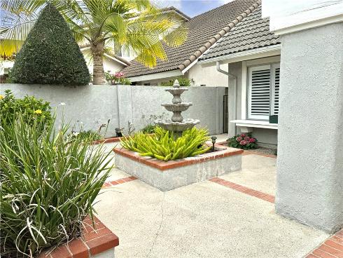 1025  Cannonade  , Costa Mesa, CA