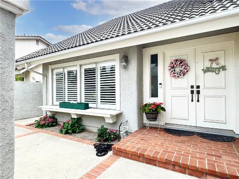 1025  Cannonade  , Costa Mesa, CA